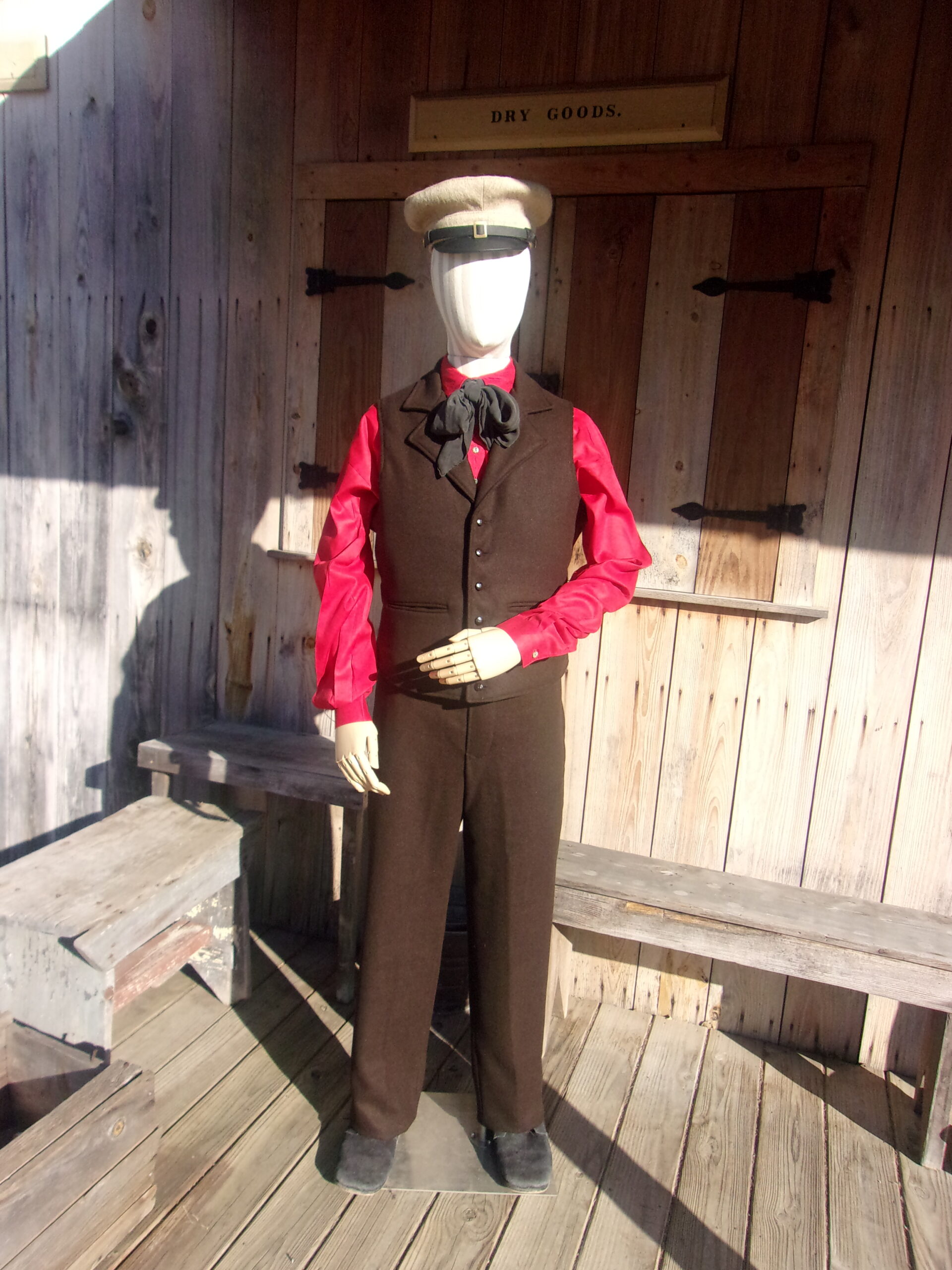 Notched Collar Vest, Dark Brown Wool - Image 6