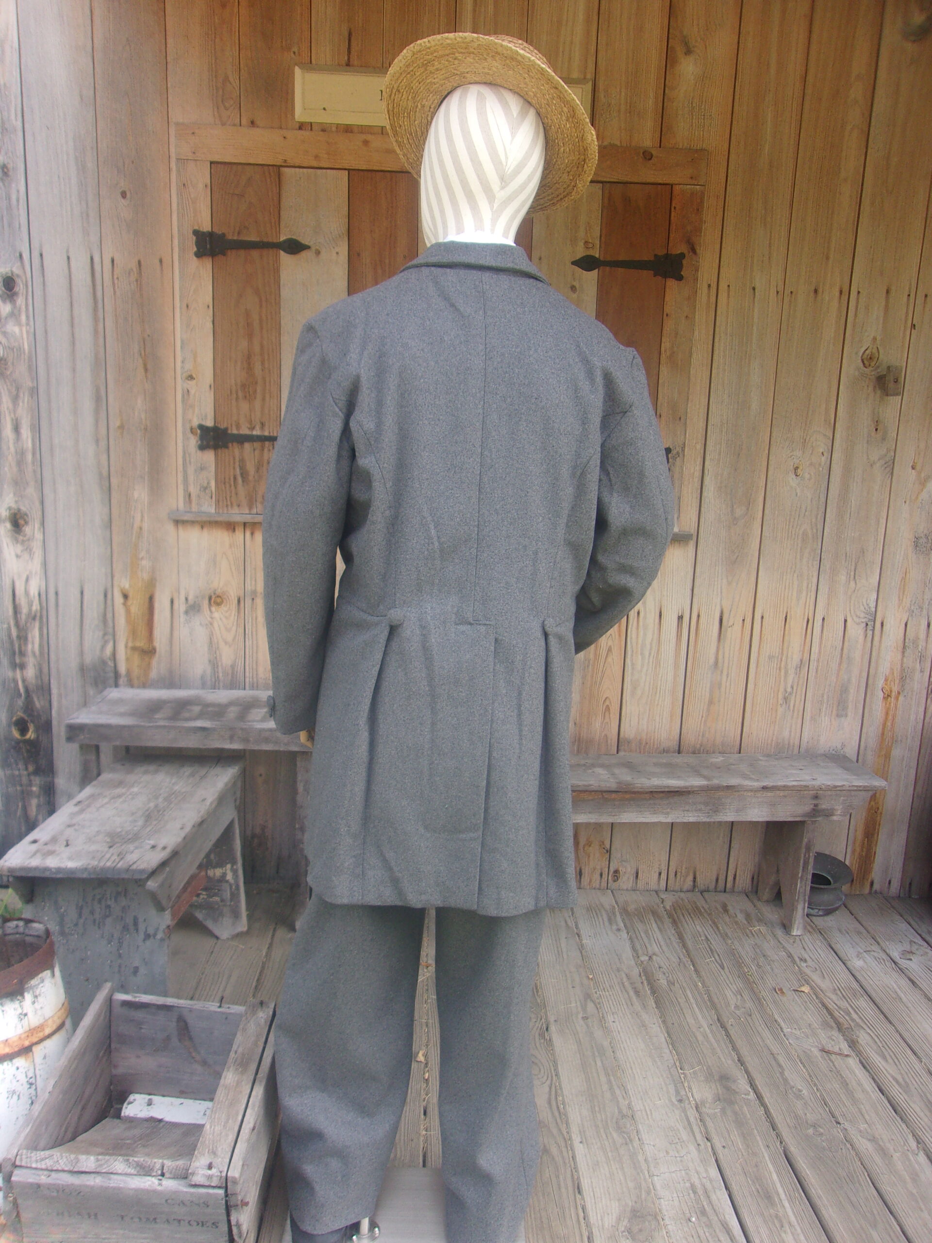 Common Civilian Frock Coat - Image 7