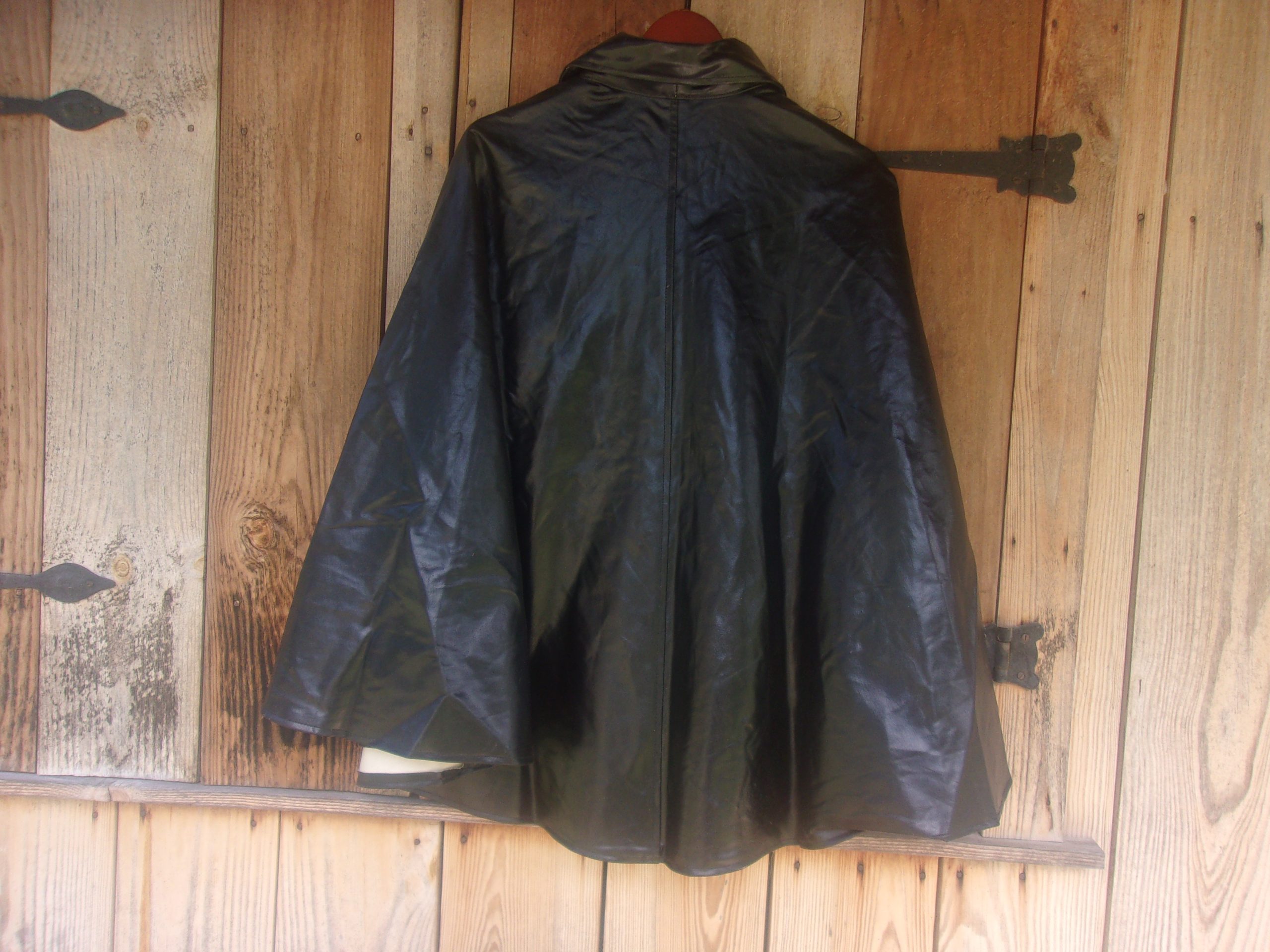 Vulcanized Rubber Lower Wrist Length Cape - Image 7