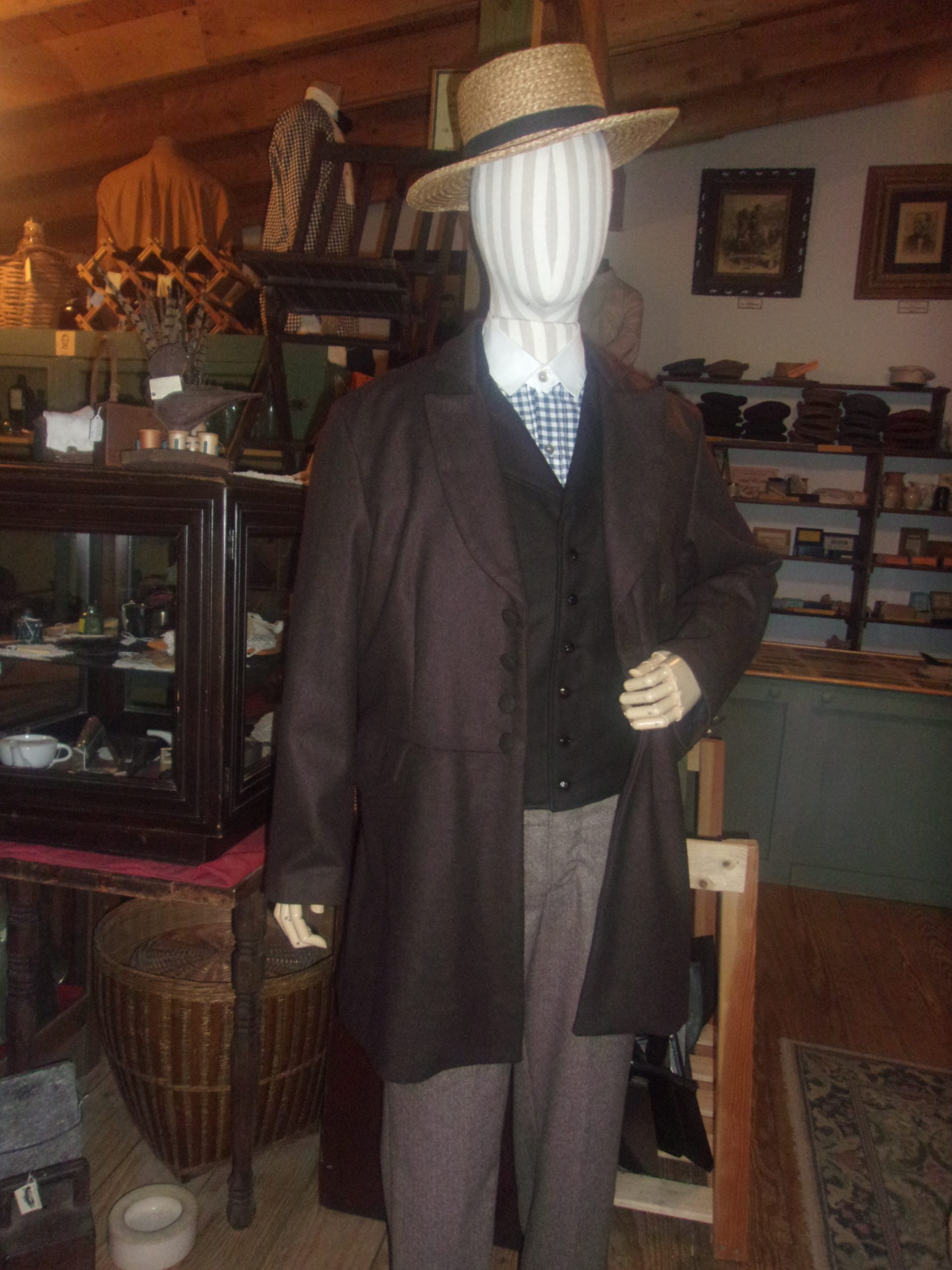 Common Civilian Frock Coat - Image 10