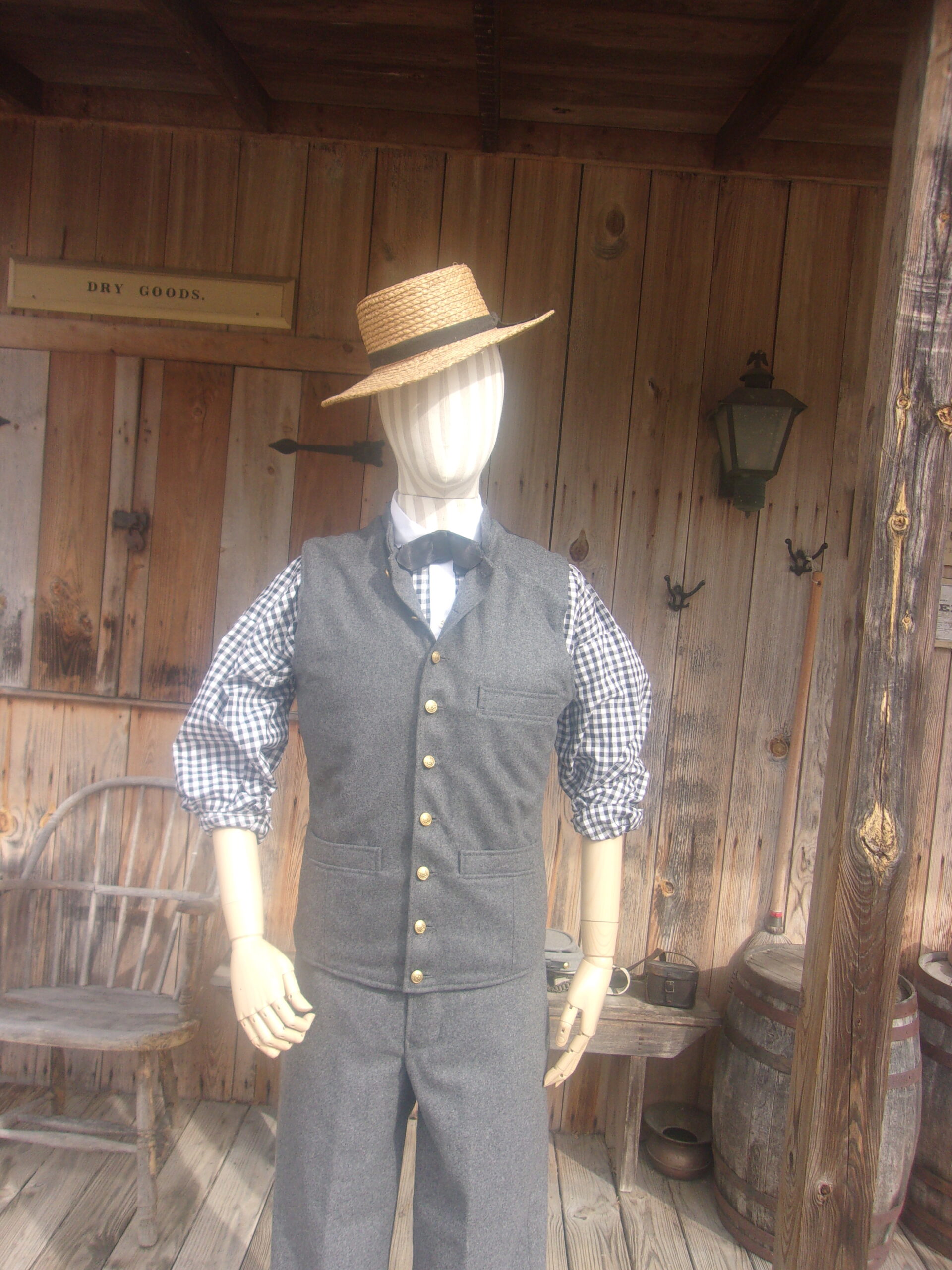 Military Pattern Vest, Gray Wool - Image 4